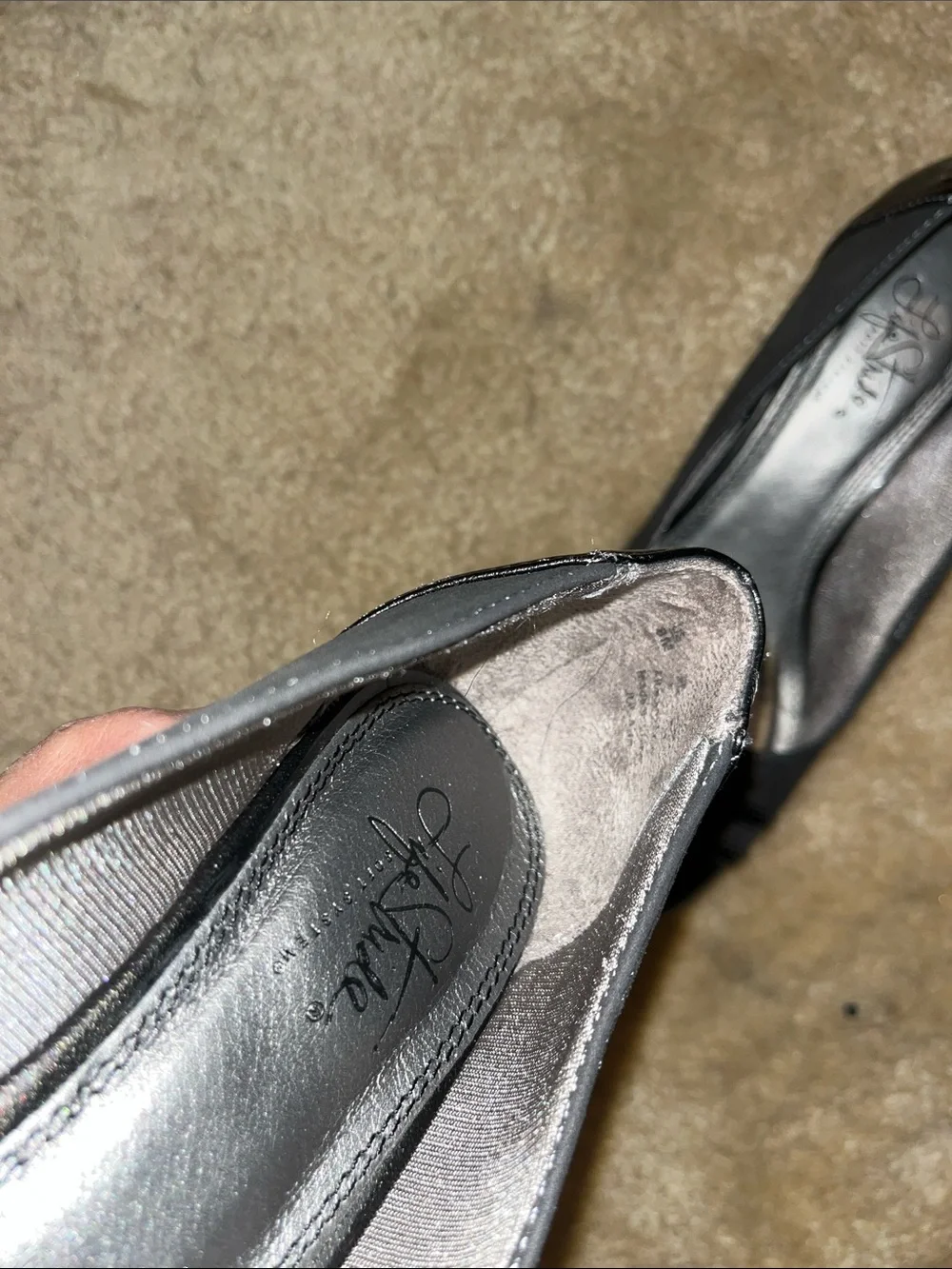 Life Stride soft support, charcoal gray Cap-Toe Ballet wedge heels Glossy Trim